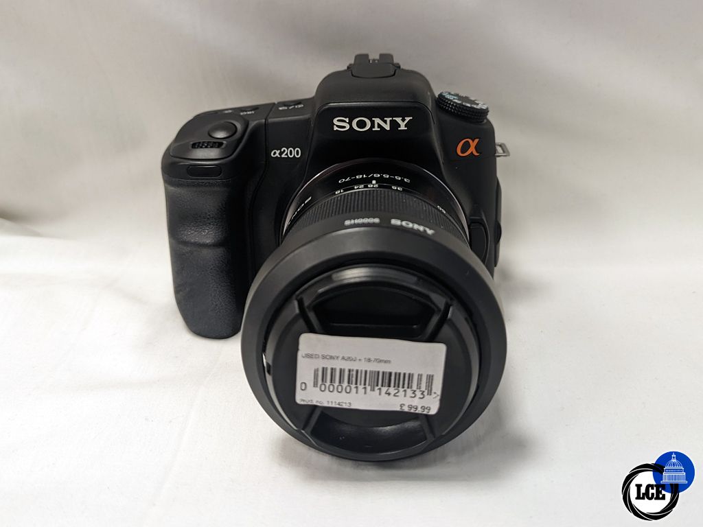Sony A200 + 18-70mm 