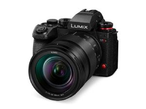 Panasonic LUMIX S1IIE + S 24-105 F4 Lens (DC-S1M2ESME) Panasonic LUMIX S1IIE + S 24-105 F4 Lens (DC-S1M2ESME)