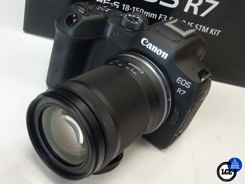 Canon EOS R7 & RF-S 18-150mm