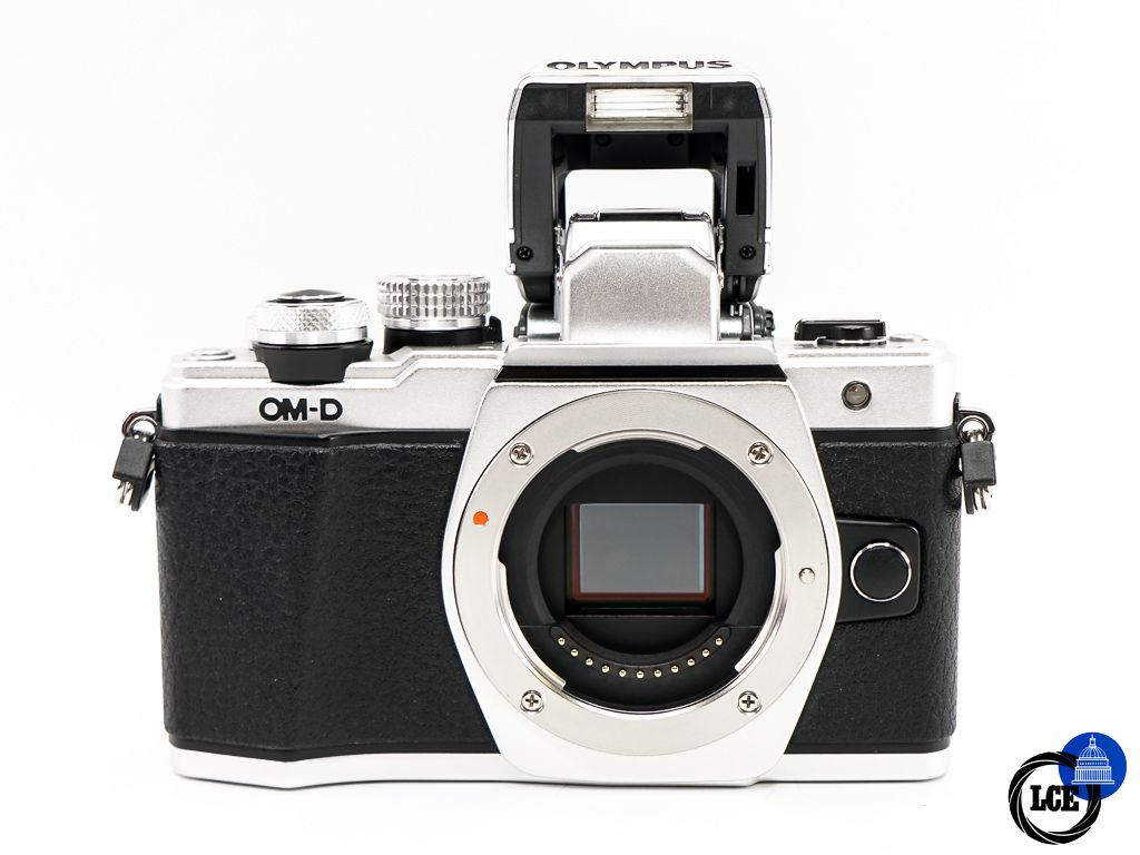 Olympus OM-D E-M10 II Silver Body * BOXED / LOW SHUTTER COUNT * Olympus OM-D E-M10 II Silver Body * BOXED / LOW SHUTTER COUNT *