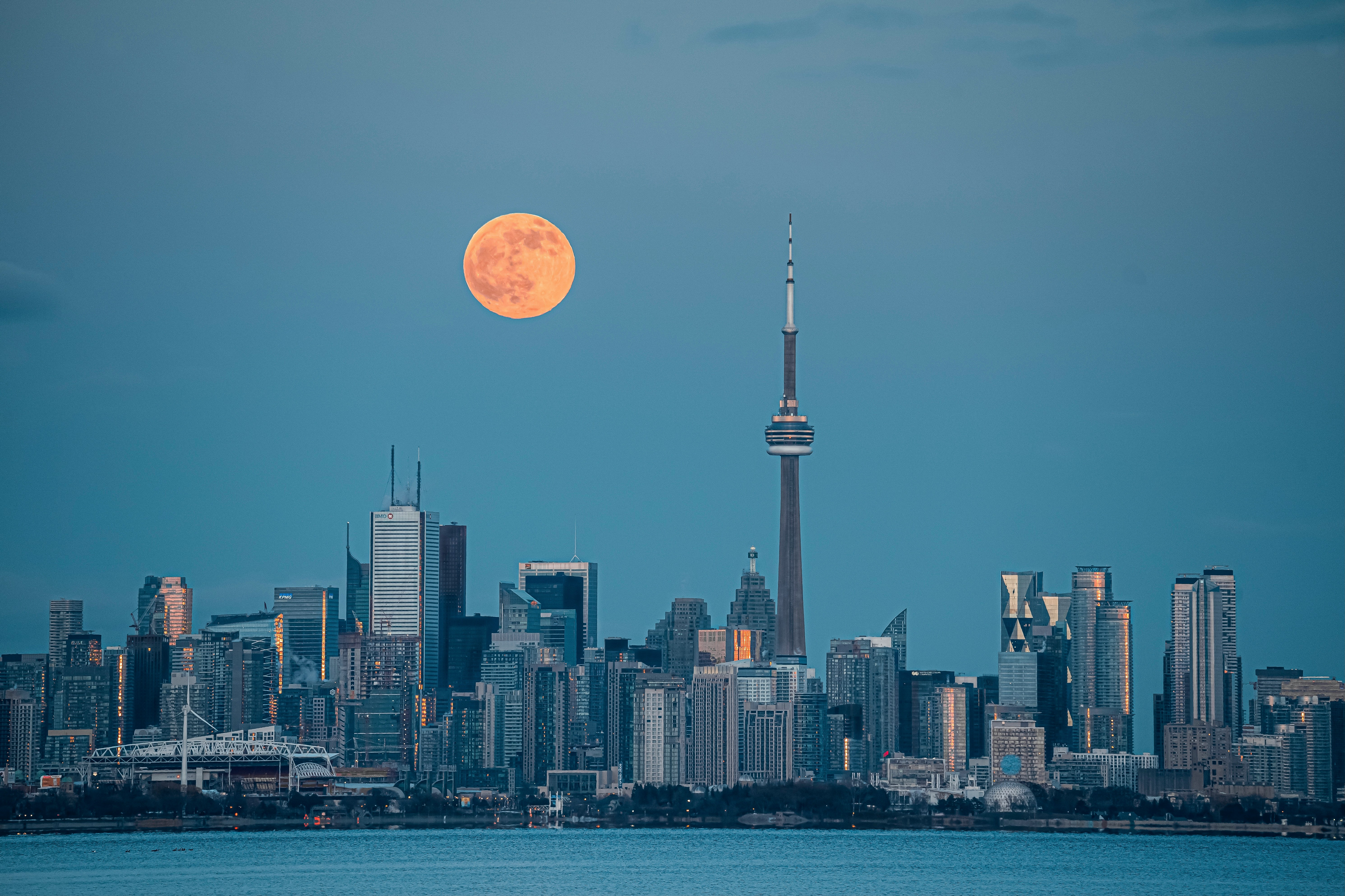 Capturing the Supermoon. A Guide to Stunning Lunar Photography