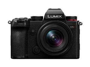 Panasonic LUMIX S5D + S 18-40mm F4.5-6.3 ( DC-S5DNE-K)