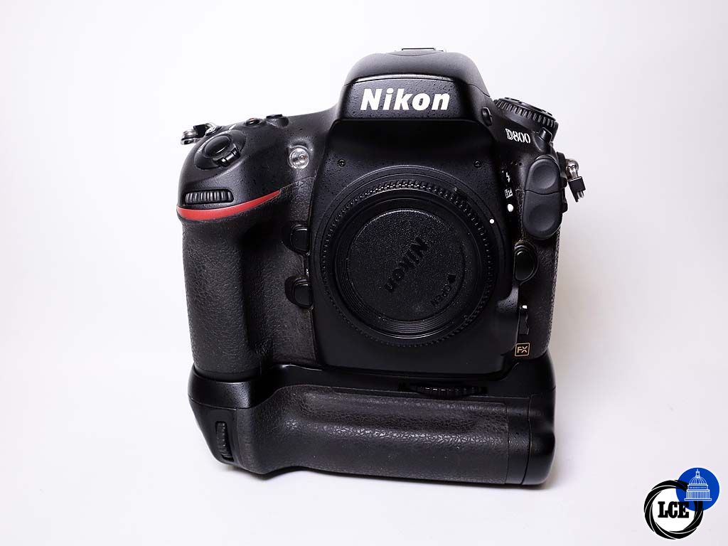 Nikon D800 Body + Battery Grip