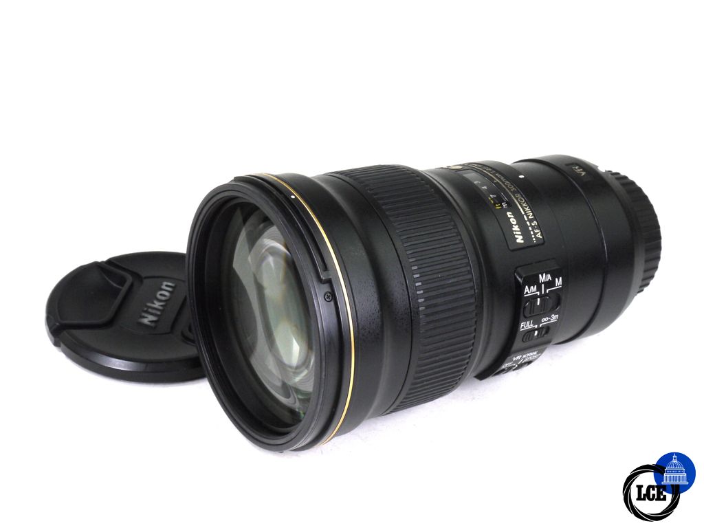 Nikon AF-S 300mm F4 E PF ED VR - (Please See Description)