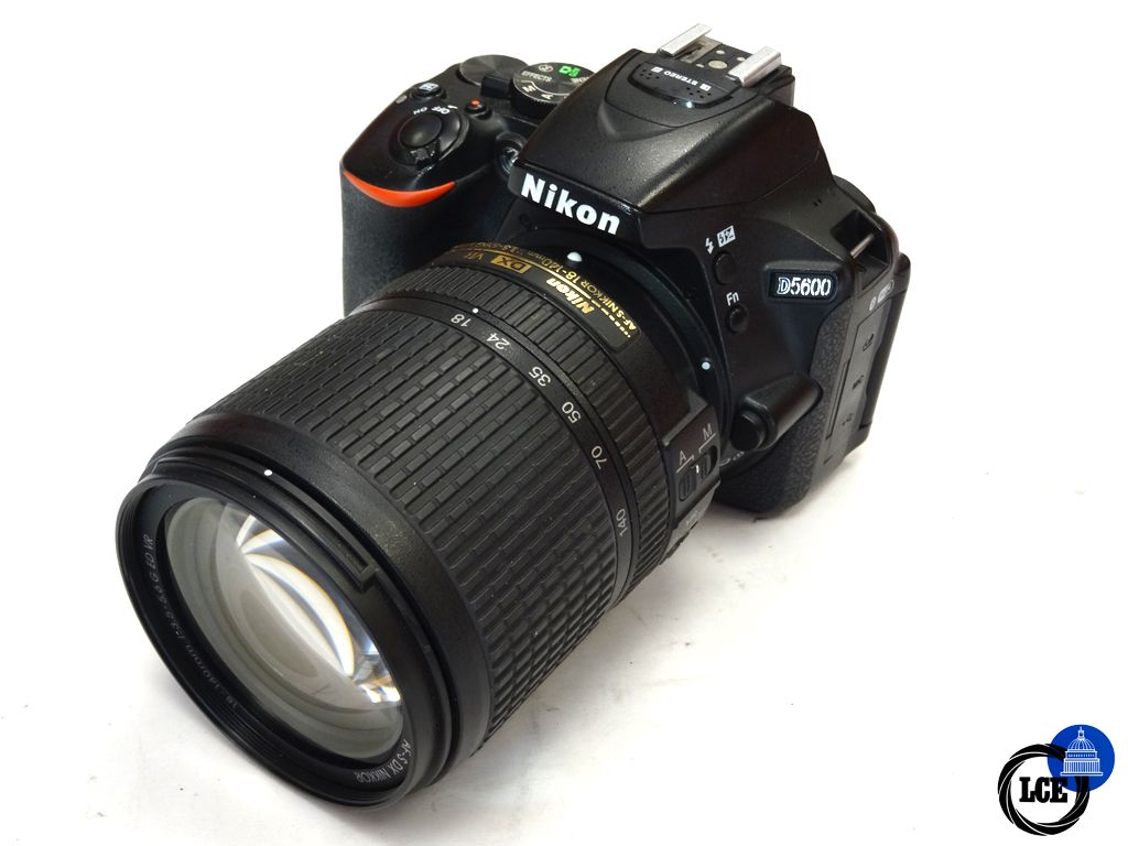 Nikon D5600 + 18-140mm f3.5-5.6 G ED