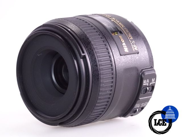 Nikon AF-S 40mm f/2.8 Micro DX
