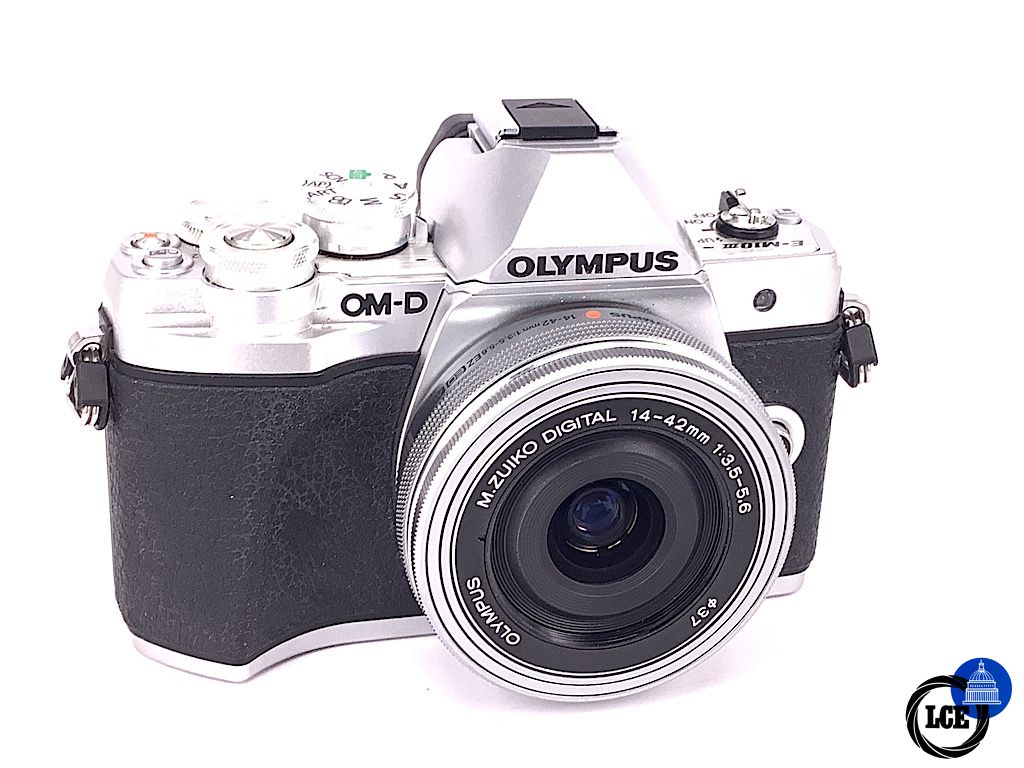 Olympus OM-D E M10 III +14-42mm