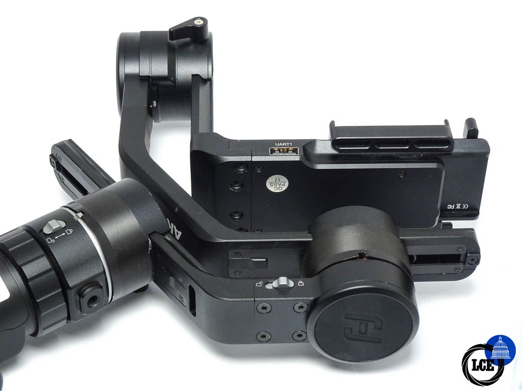 FeiyuTech AK4500 + Follow Focus Accessory