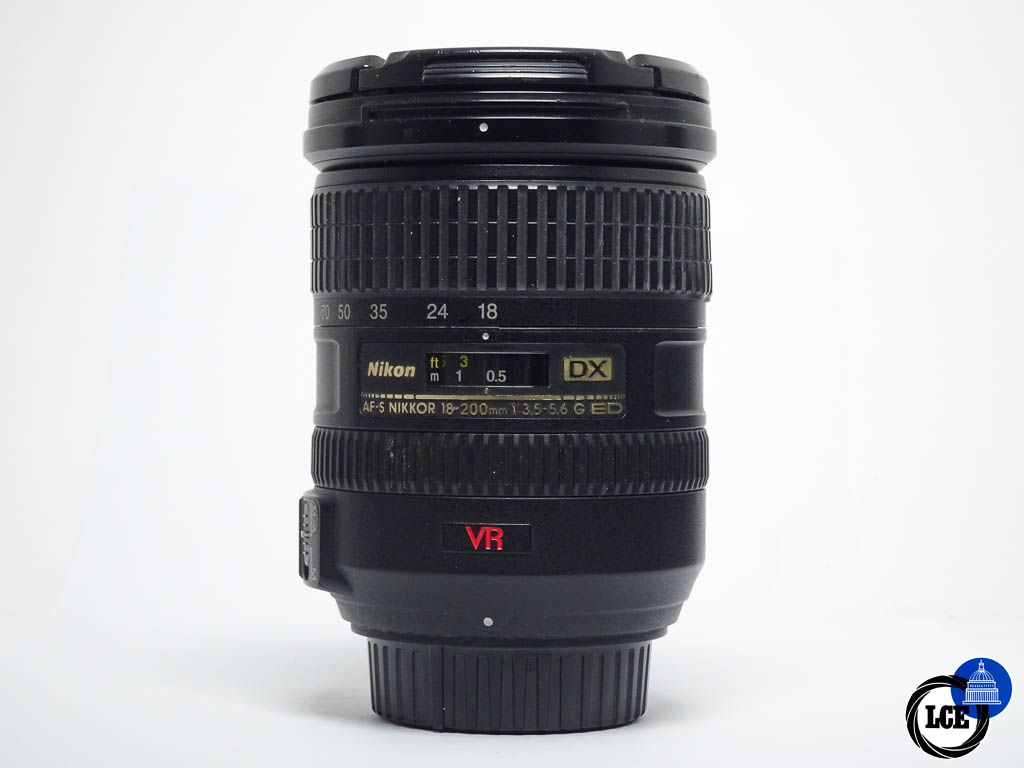 Nikon DX 18-200mm f/3.5-5.6G ED VR 