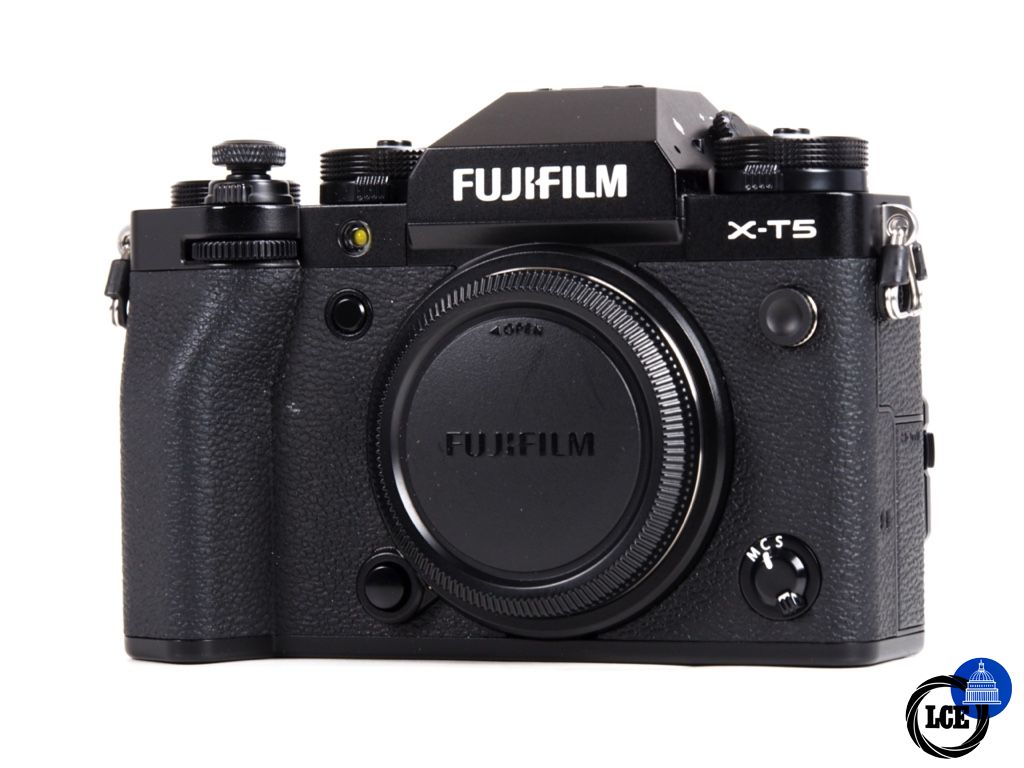 FujiFilm X-T5 Body (Black)
