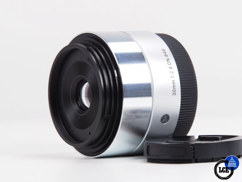 Sigma 30mm F2.8 DC DN Sony E