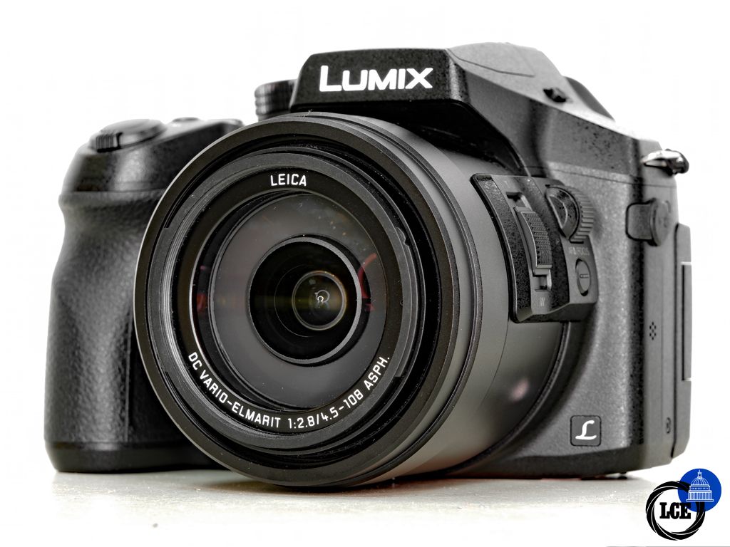 Panasonic Lumix FZ330 - 25-600mm F2.8 (24x Optical Zoom)