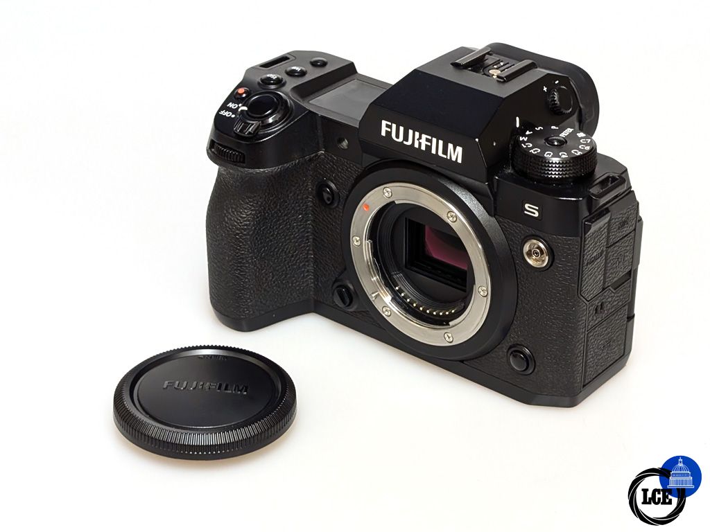 FujiFilm X-H2S