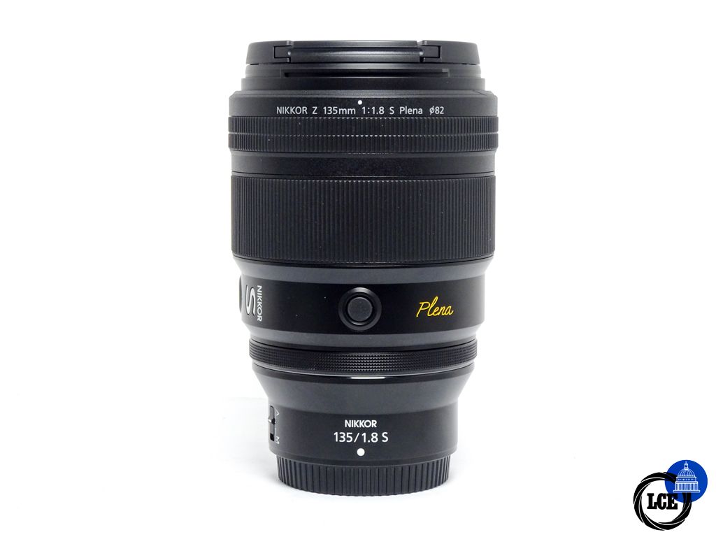 Nikon Z 135mm f/1.8 S Plena