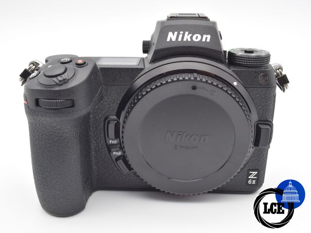 Nikon Z 6II body (only 3400 shutter actuations, inc spare battery)