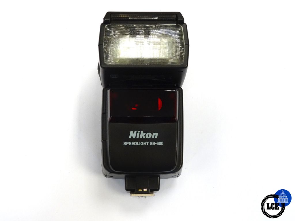 Nikon speedlite SB-600