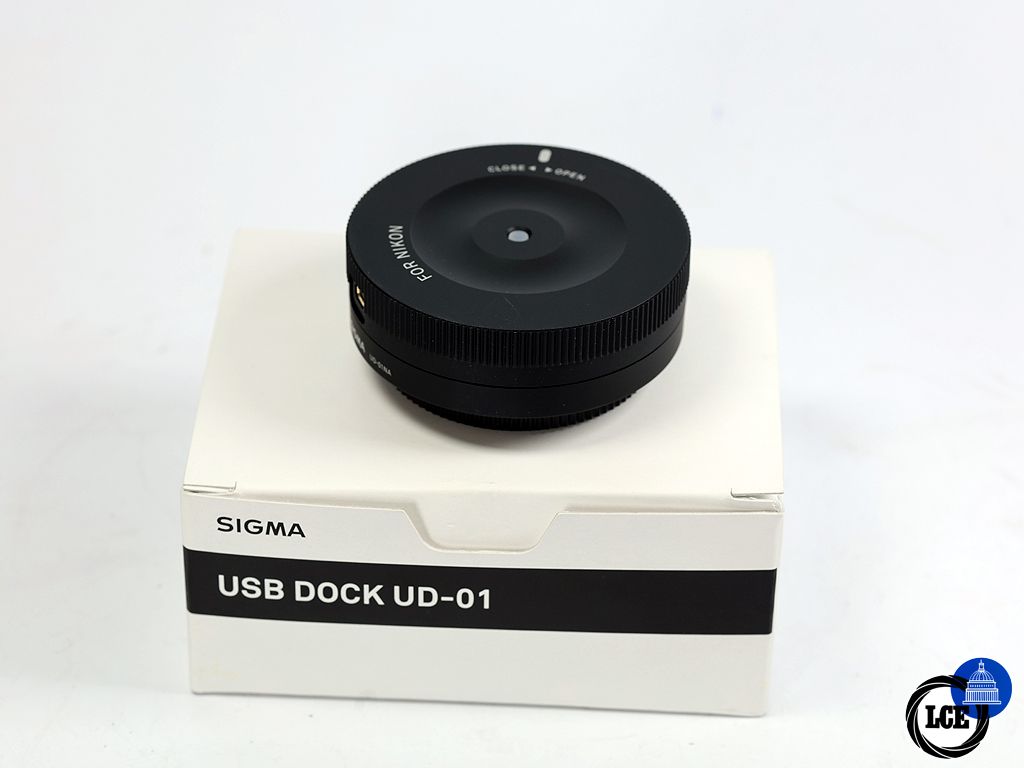 Sigma USB DOCK  *BOXED*