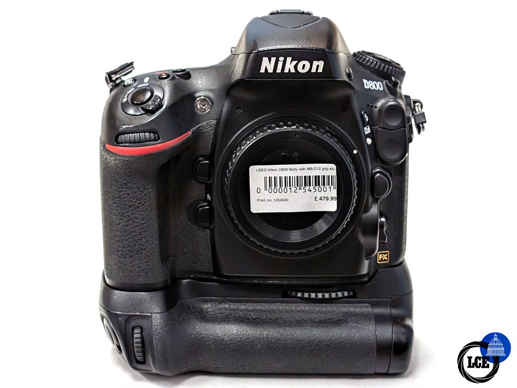 Nikon D800 + MB-D12 Grip