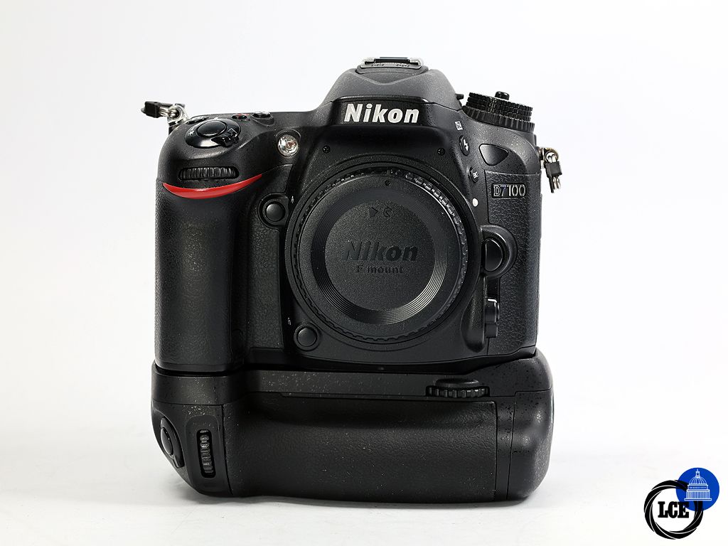 Nikon D7100 BODY *BOXED*