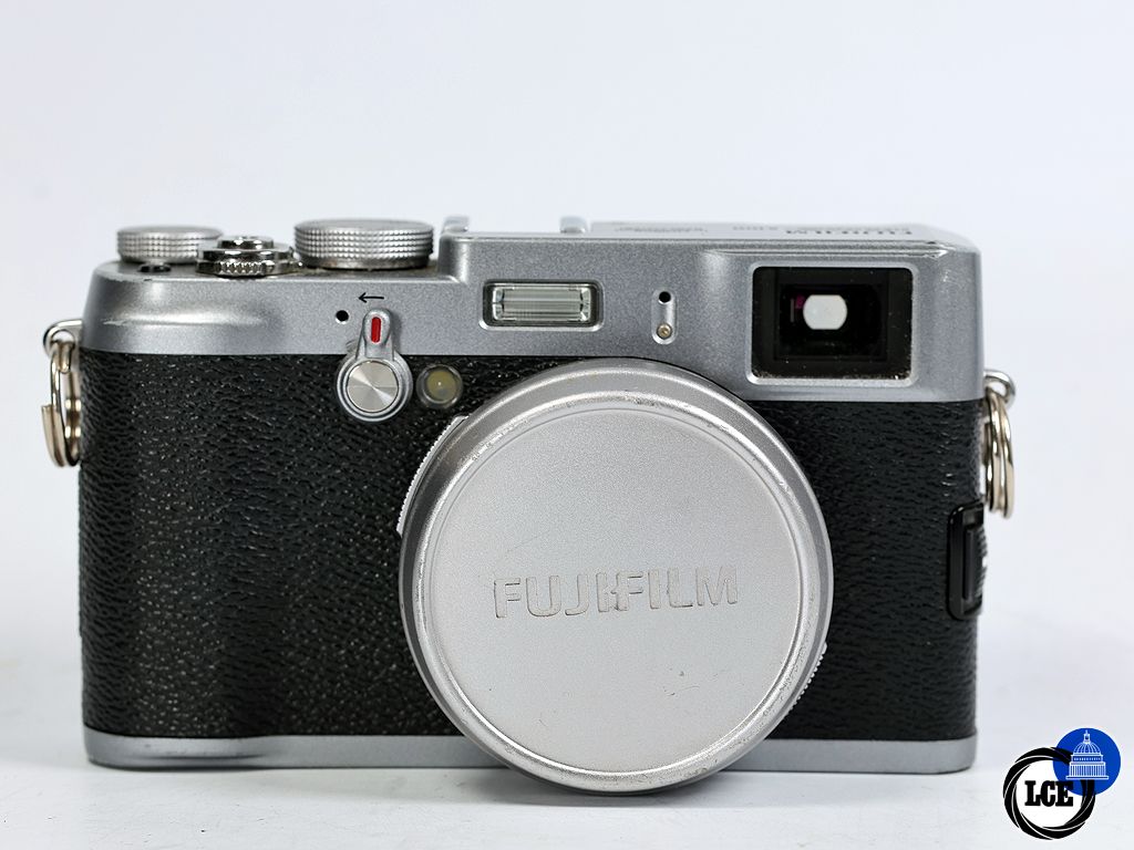 FujiFilm X100 