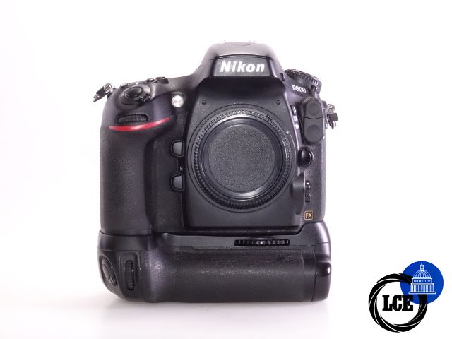 Nikon D800 + MB-D12