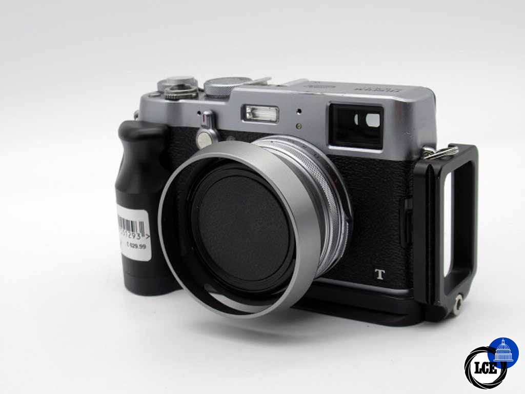 FujiFilm X100T + Metal Grip 