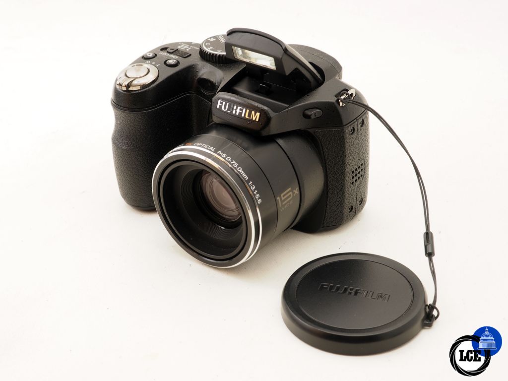 FujiFilm FinePix S1700