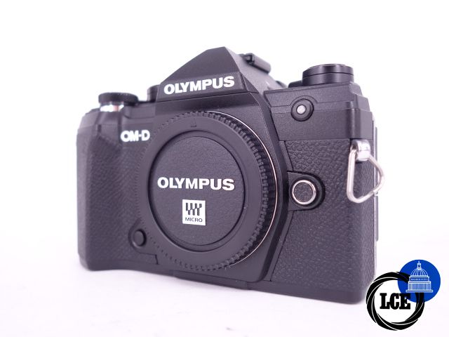 Olympus OMD EM5 Mark III BODY ***only 4000 shutter count*** BUCKLEY