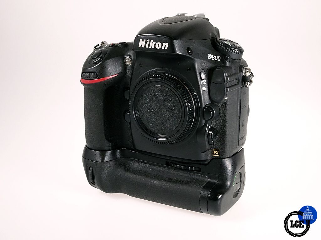 Nikon D800 Body + MB-D12 Battery Grip