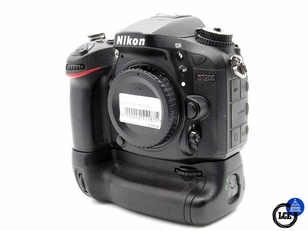 Nikon D7200 body with MB-D15 Grip