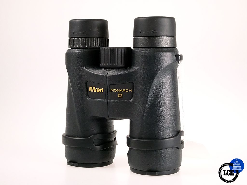 Nikon Monarch 5 8x42