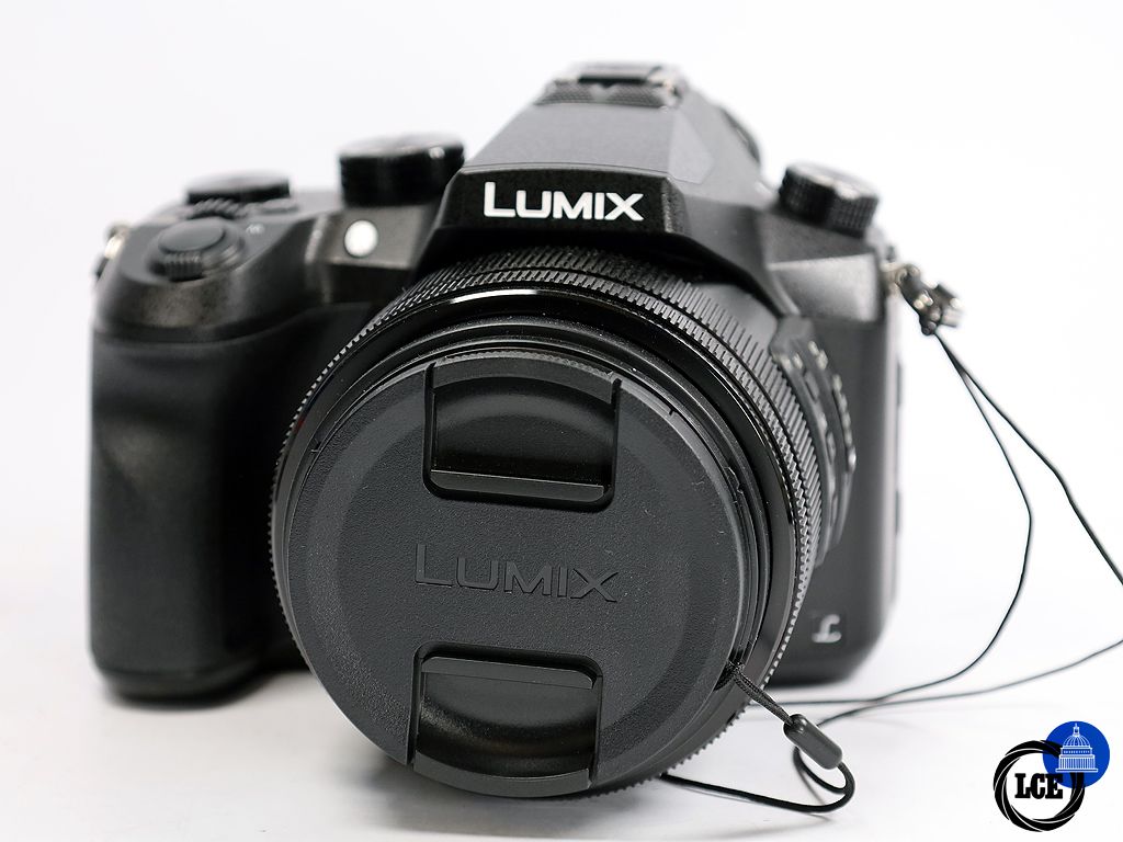 Panasonic FZ2000 *Boxed*