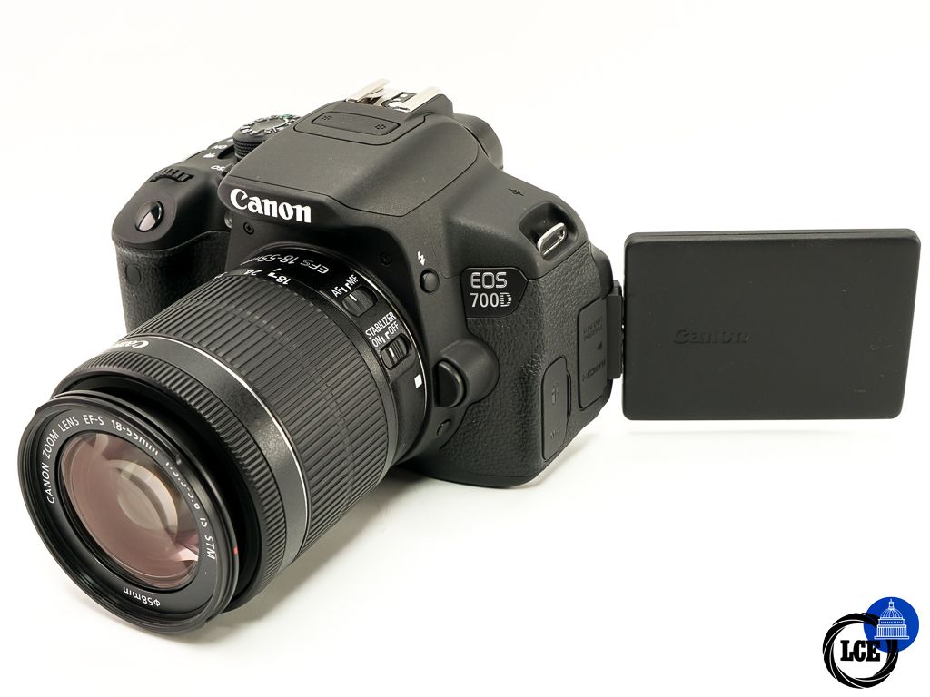 Canon EOS 700D + EF-S 18-55mm IS STM * SHUTTER COUNT OF ONLY 38 *