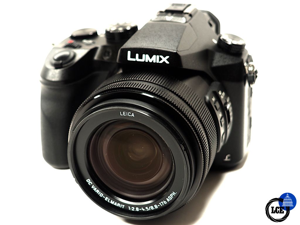 Panasonic LUMIX FZ2000 