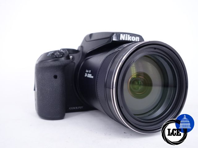 Nikon COOLPIX P900