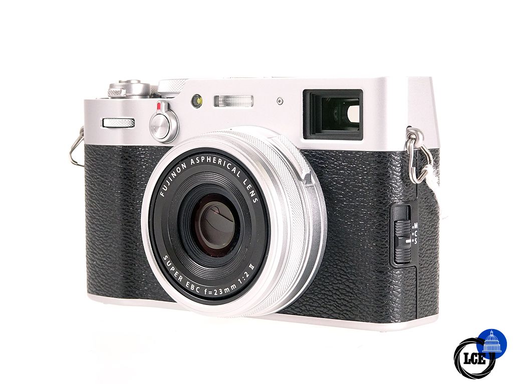 FujiFilm X100V Silver