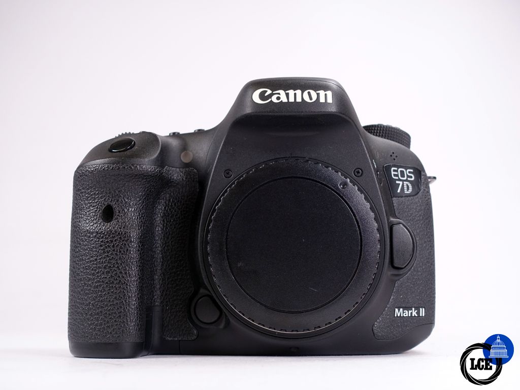 Canon 7D II Body