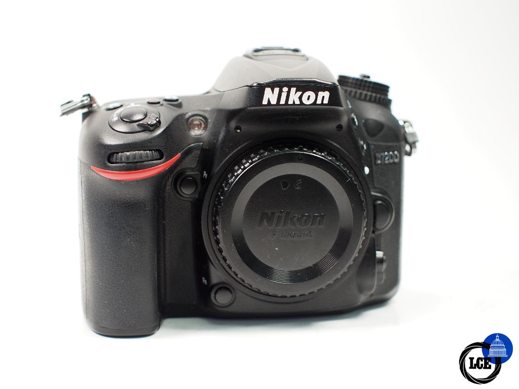 Nikon D7200