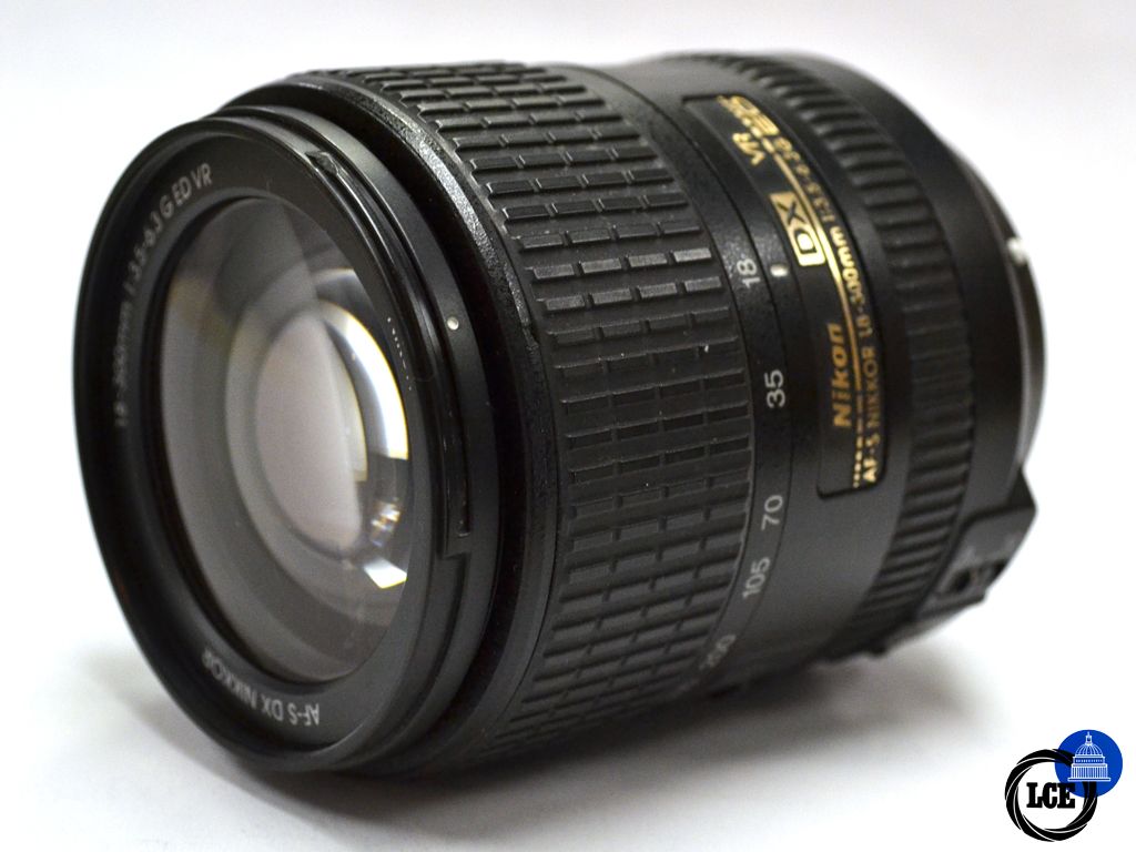 Nikon 18-300mm F3.5-5.6 G ED DX VR