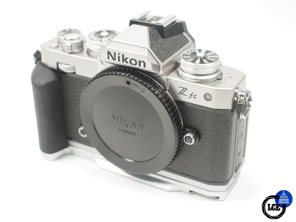 Nikon Zfc Body shutter count 83