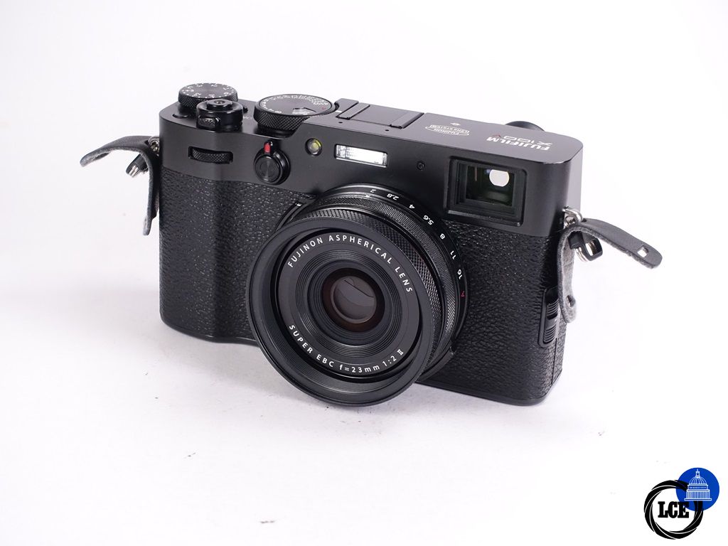 FujiFilm X100V Black 7.4k acc