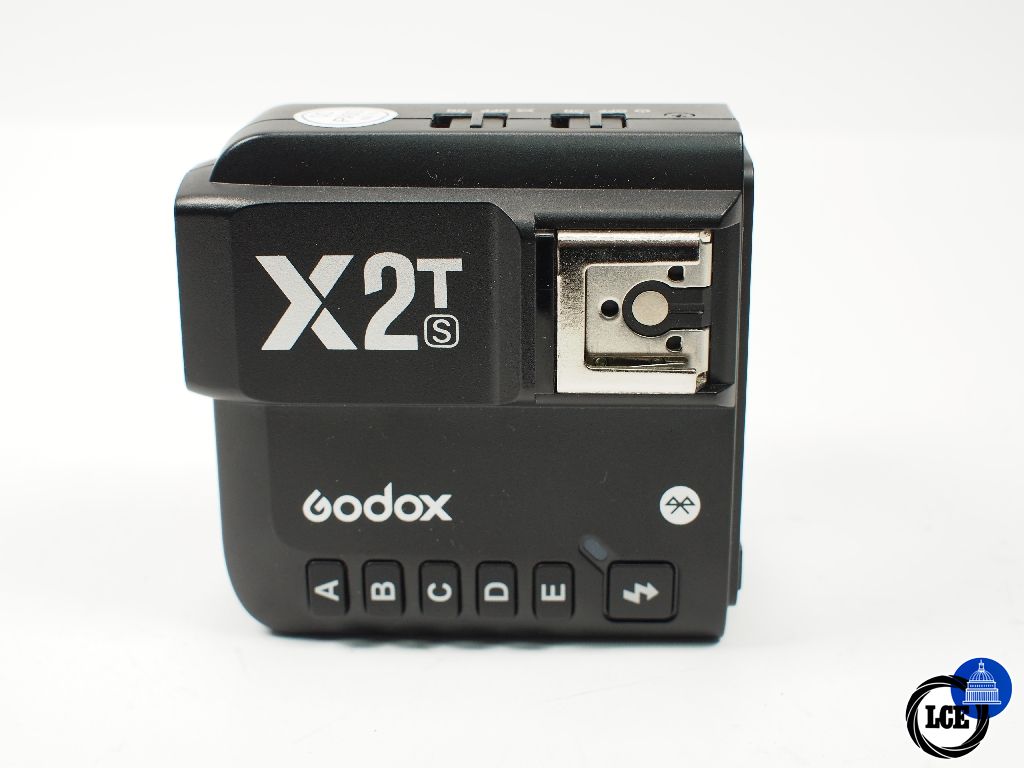 Godox X2T wireless flash trigger