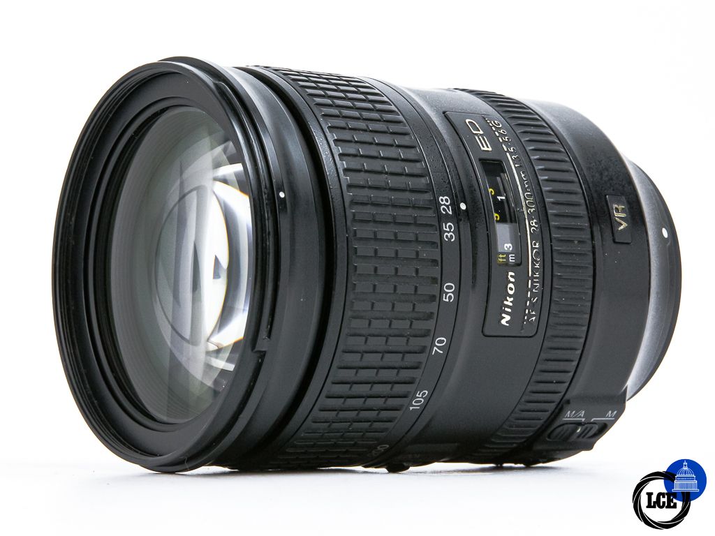 Nikon AF-S 28-300mm f3.5-5.6 G ED VR