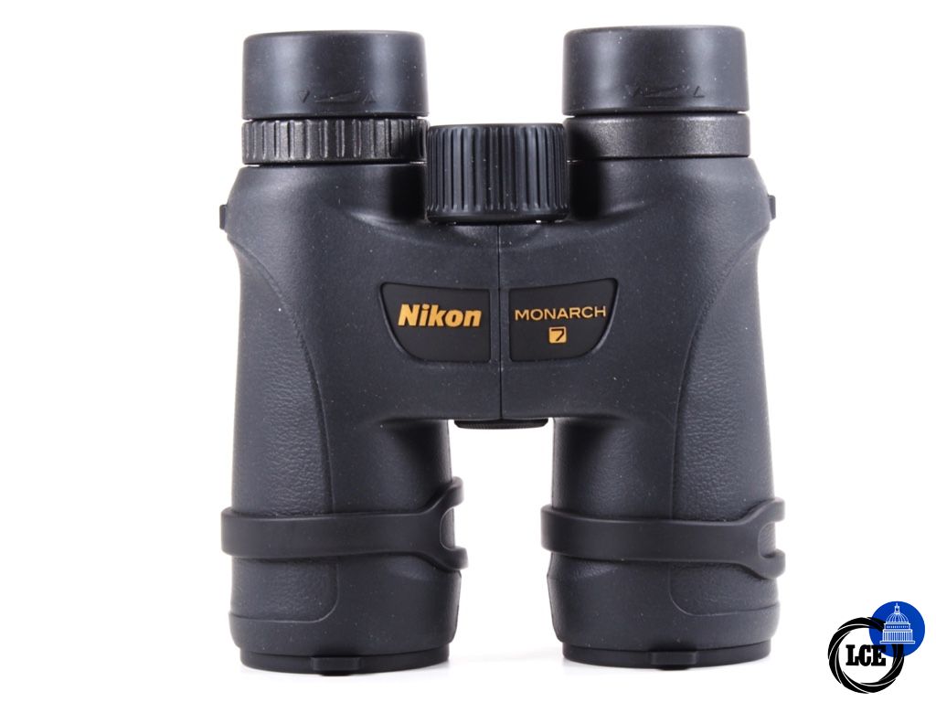 Nikon Monarch 7 8x42