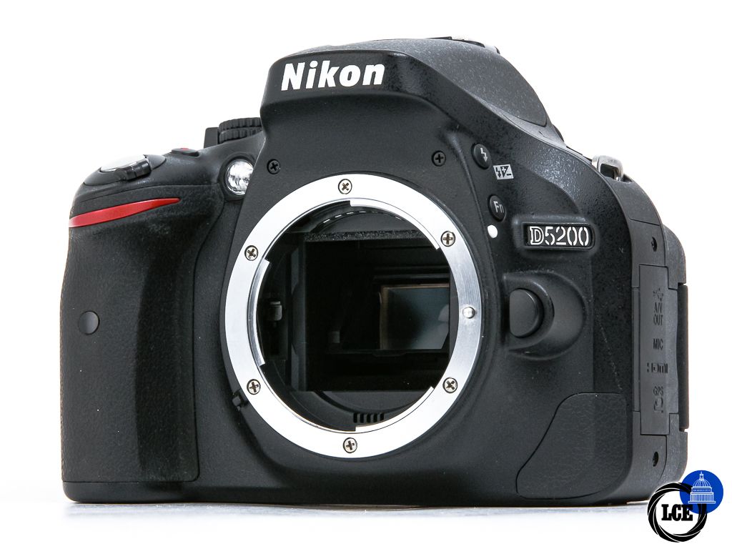 Nikon D5200 Body **1k Shutter Count**