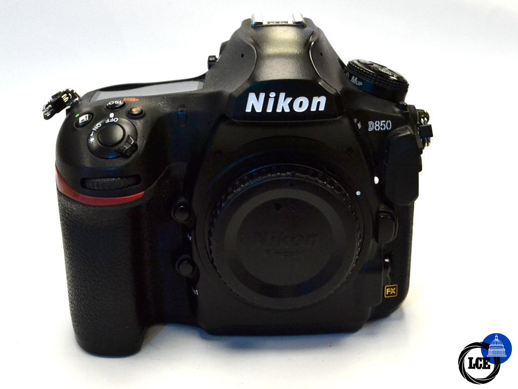 Nikon D850