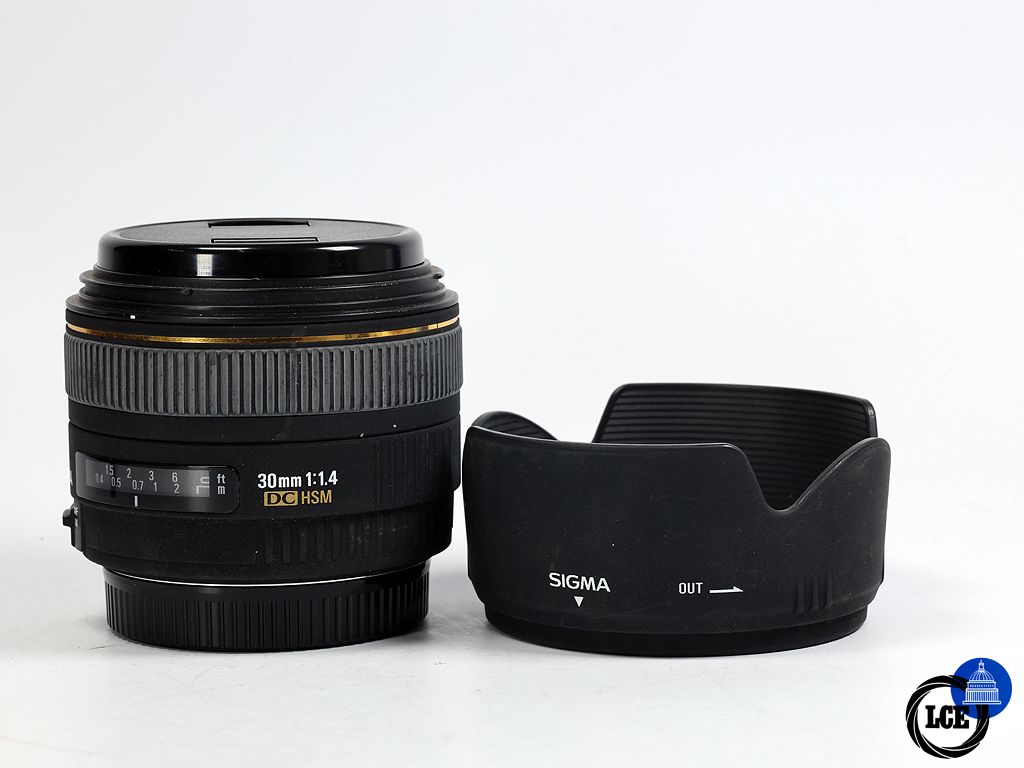 Sigma 30mm f/1.4 DC HSM