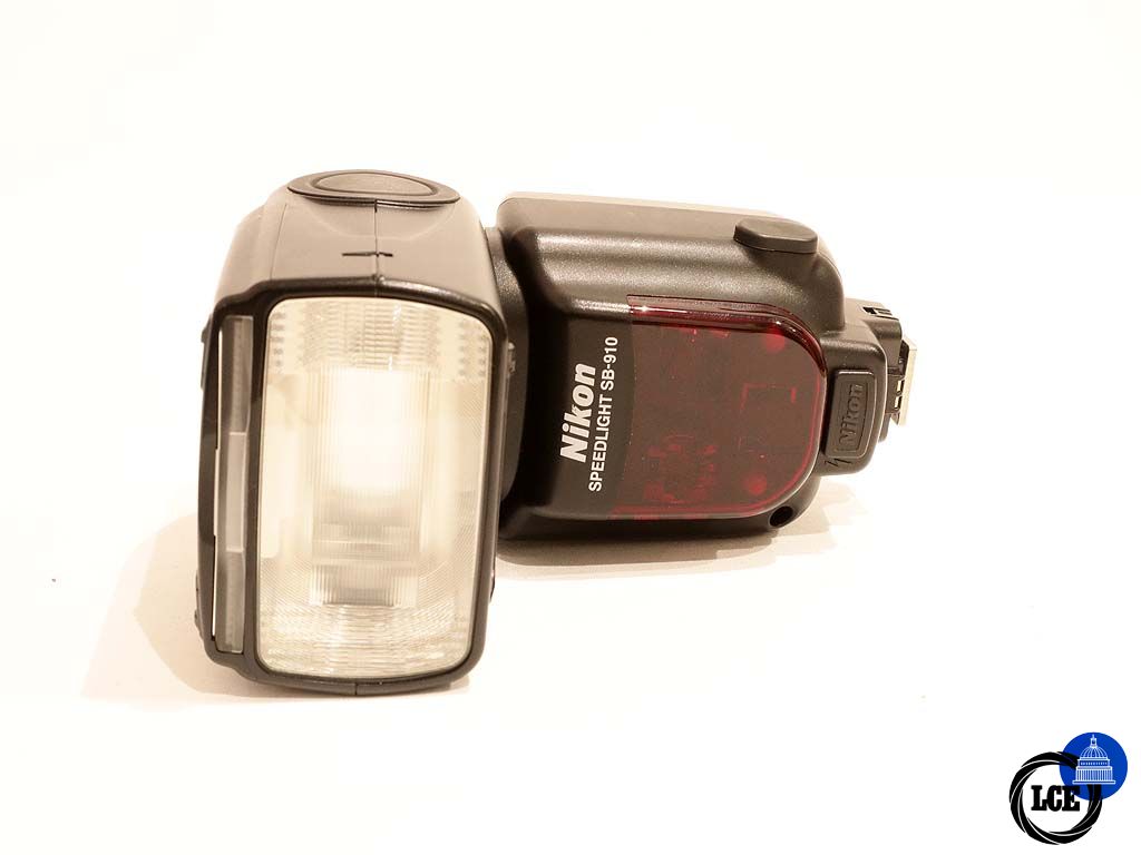 Nikon SB-910 Flashgun.