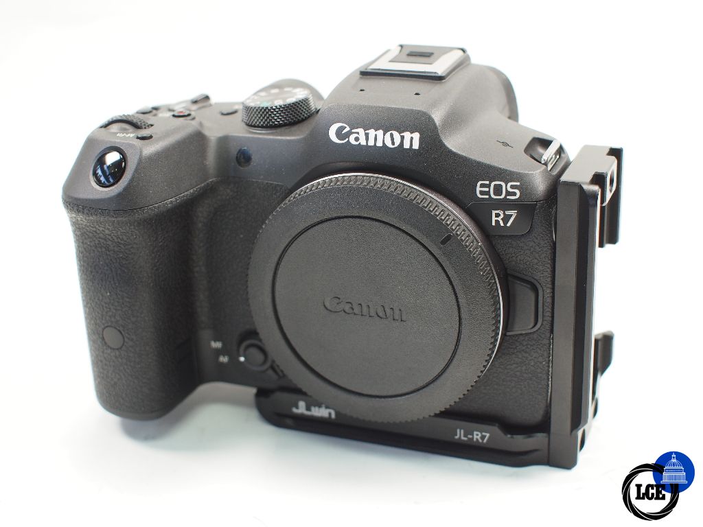 Canon EOS R7 Body 0% shutter wear