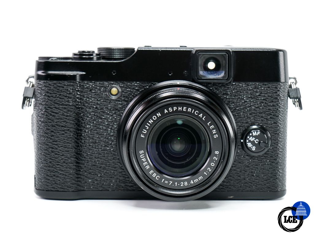 FujiFilm X10 